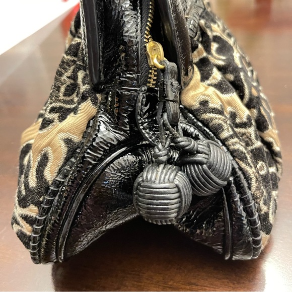 Isabella Fiore Tapestry Style Pattern Fabric and Black Patent Leather Hand bag. - Picture 7 of 8